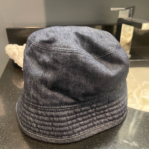 AUTHENTIC PRADA BUCKET HAT sz Small - Picture 4 of 6